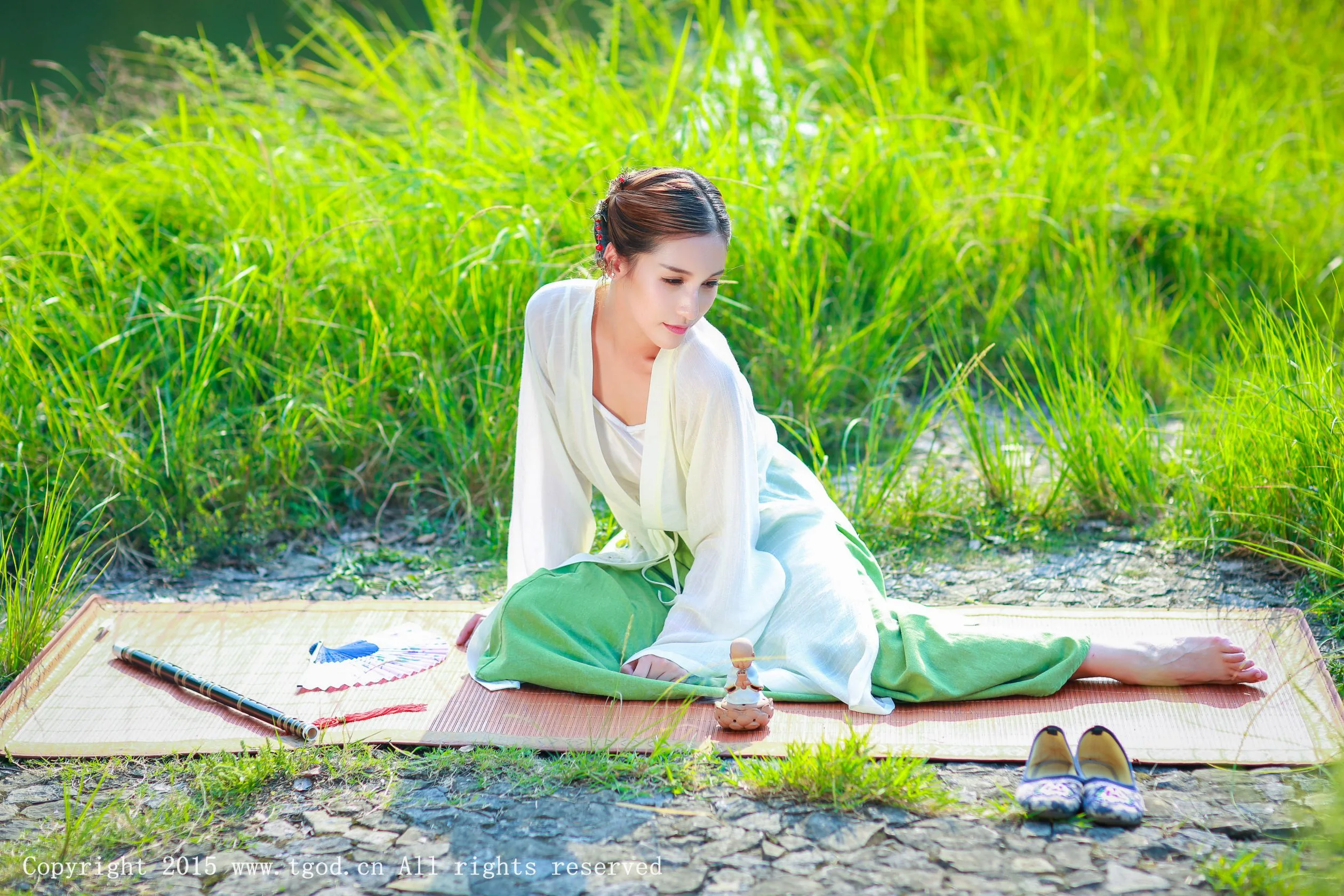 [TGOD đề cử Nữ thần] Nữ thần băng giá - Vẻ đẹp tươi tắn và cổ điển trong bộ ảnh Hanfu - 40