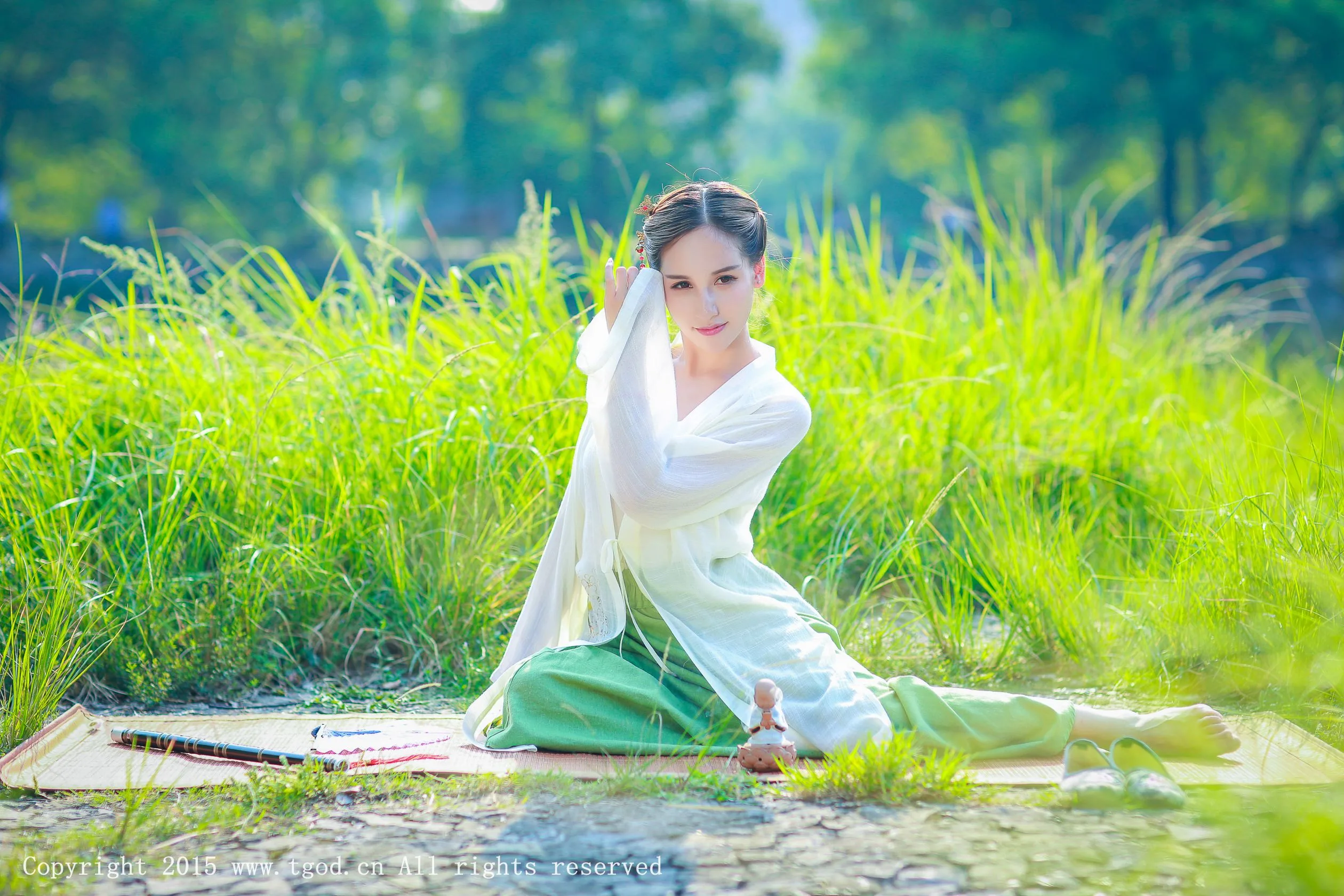 [TGOD đề cử Nữ thần] Nữ thần băng giá - Vẻ đẹp tươi tắn và cổ điển trong bộ ảnh Hanfu - 39