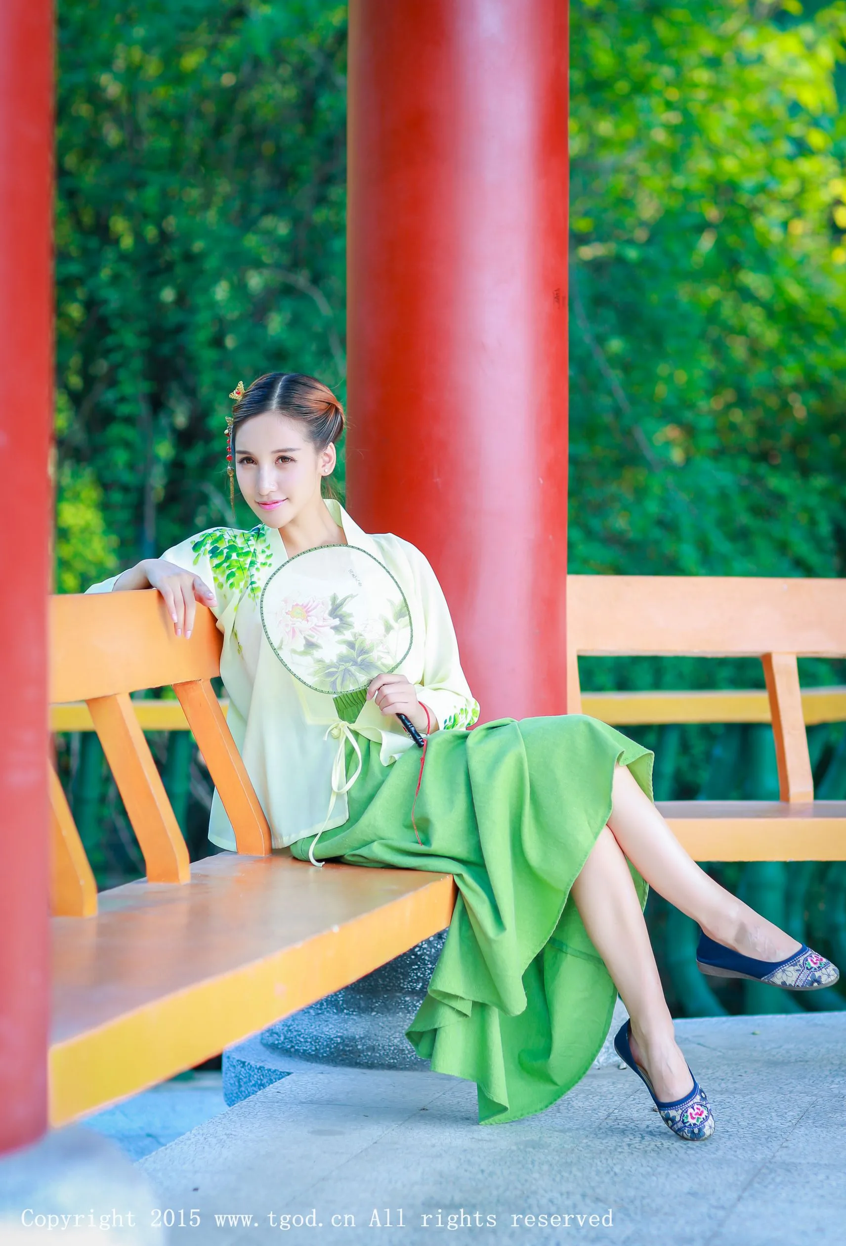 [TGOD đề cử Nữ thần] Nữ thần băng giá - Vẻ đẹp tươi tắn và cổ điển trong bộ ảnh Hanfu - 17