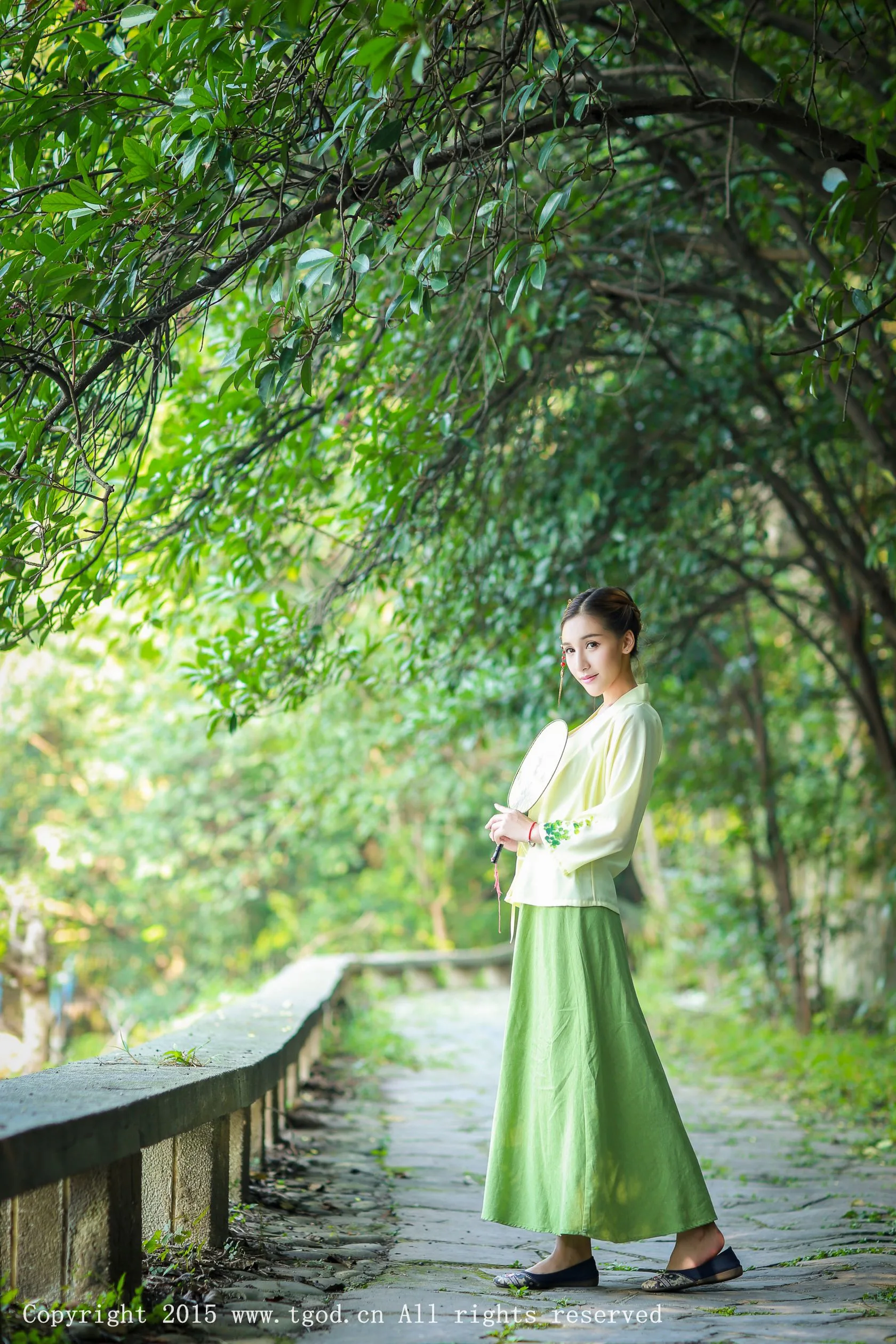 [TGOD đề cử Nữ thần] Nữ thần băng giá - Vẻ đẹp tươi tắn và cổ điển trong bộ ảnh Hanfu - 8
